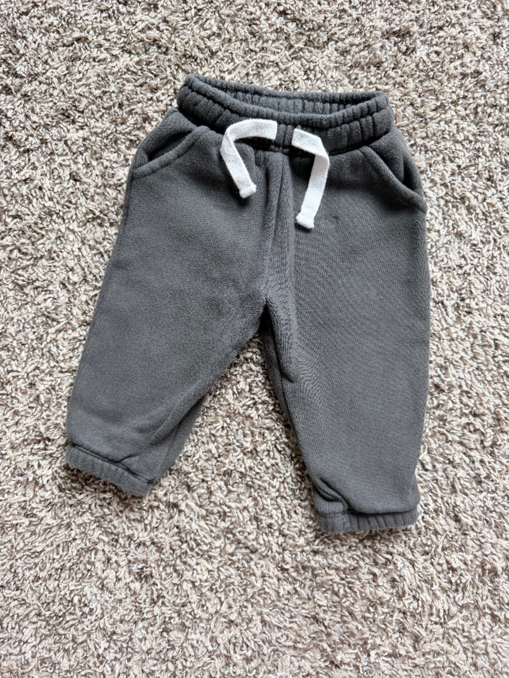12m little co sweat pants
